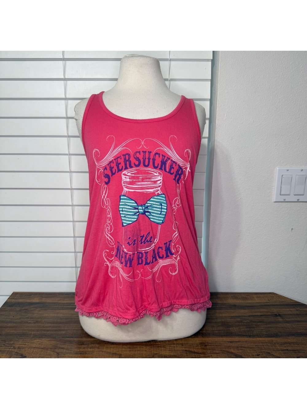 Red Camel Pink Graphic Tank Top with Lace Trim Size M